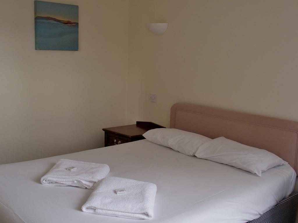 Almond House Lodge Edinburgh Ngoại thất bức ảnh