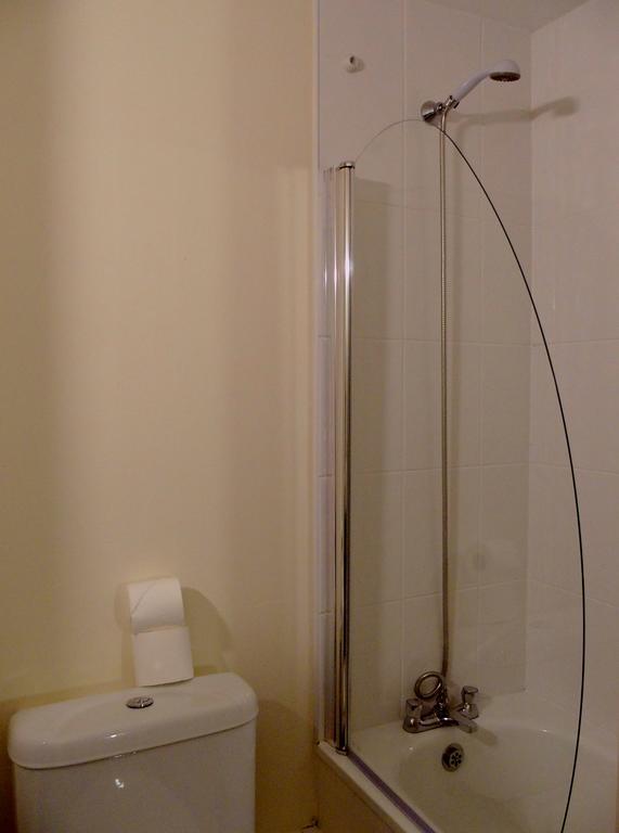 Almond House Lodge Edinburgh Ngoại thất bức ảnh